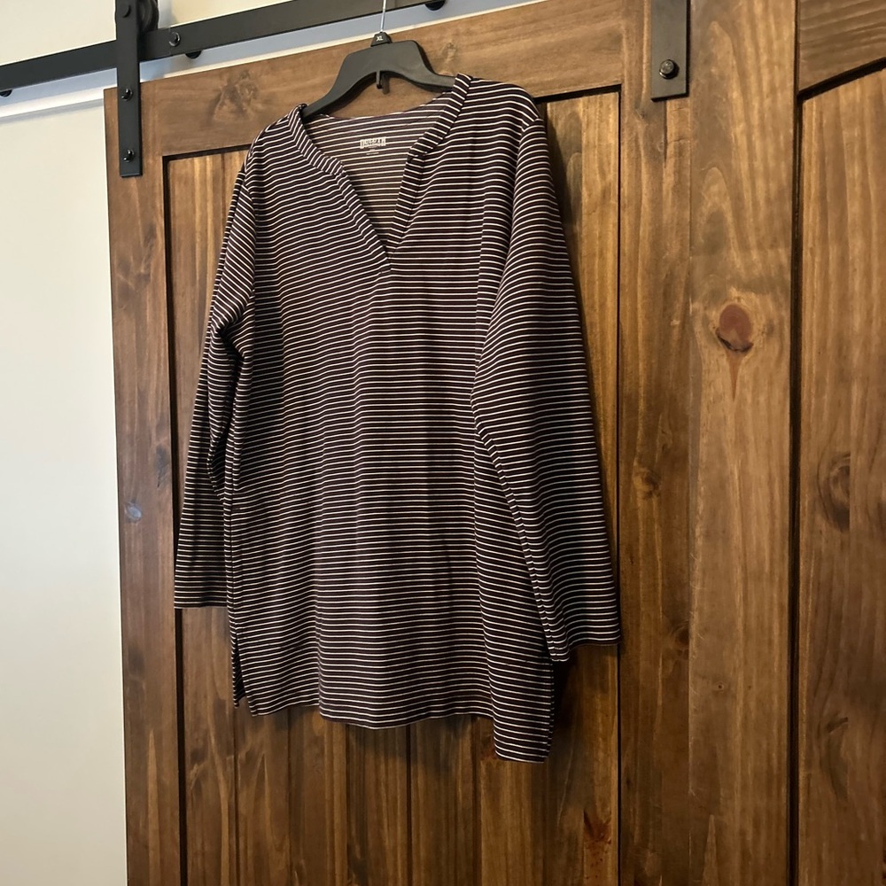 Striped V-Neck Long Sleeve Women's Top - Plum/White